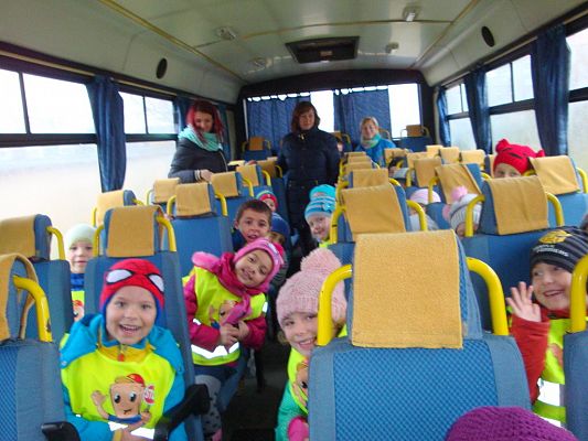 Grafika #9: Wycieczka zerówek do MPWiK w Lęborku