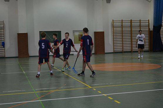 Grafika #3: Drużyna Gimnazjum w Łebieniu mistrzem powiatu w unihokeja