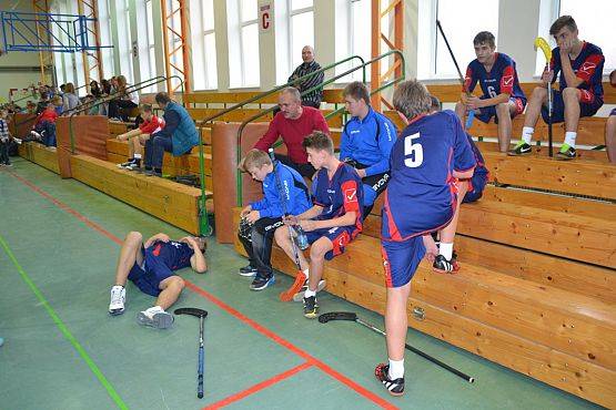 Grafika #7: Drużyna Gimnazjum w Łebieniu mistrzem powiatu w unihokeja