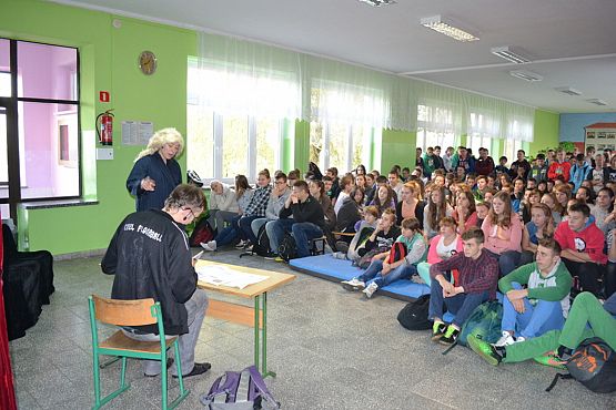 Grafika #6: Przedstawienia teatralne