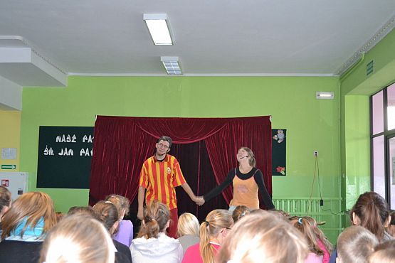 Grafika #11: Przedstawienia teatralne