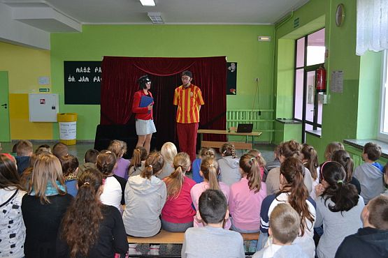 Grafika #12: Przedstawienia teatralne