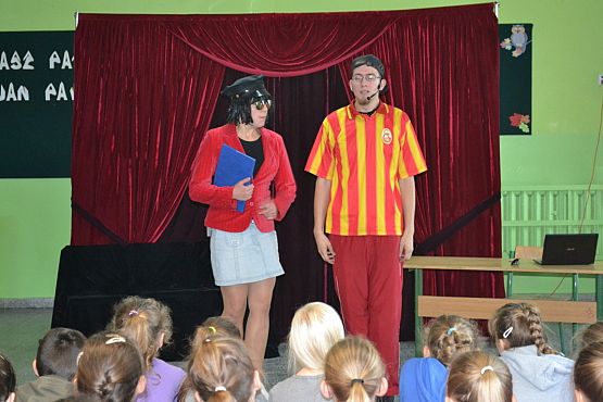 Grafika #0: Przedstawienia teatralne