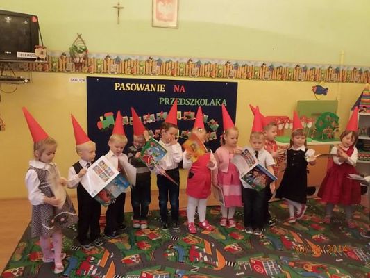 Grafika #12: Pasowanie na przedszkolaka