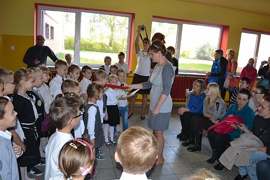 Grafika #6: Ślubowanie uczniów klas pierwszych