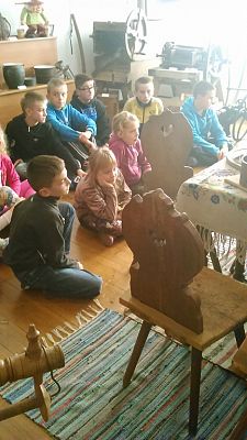 Grafika #5: Lekcja w Muzeum w Lęborku "Kaszuby jak malowane"