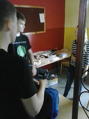 Grafika #1: Akcja charytatywna - pomagamy potrzebującym