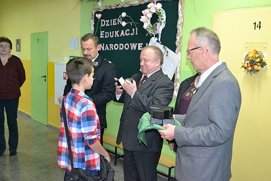 Grafika #3: Nagrodzeni młodzi strażacy