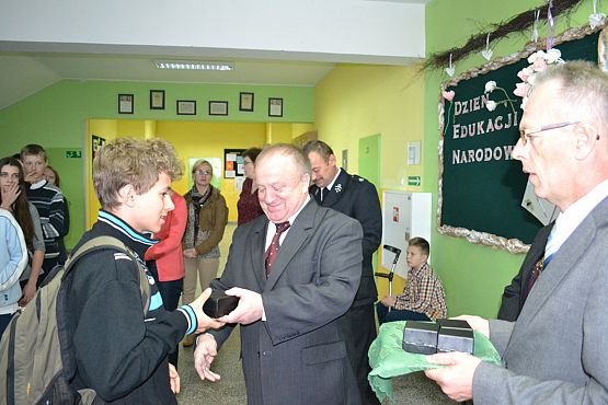 Grafika #5: Nagrodzeni młodzi strażacy