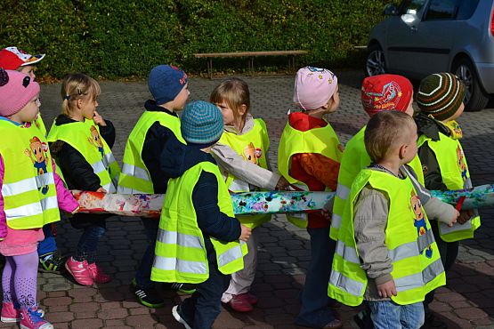 Grafika #11: Spotkanie przedszkolaków z policjantami