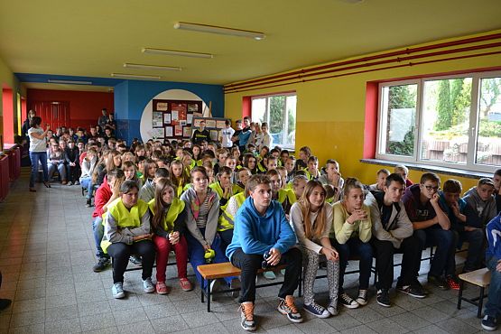 Grafika #3: Policjanci z wizytą u gimnazjalistów