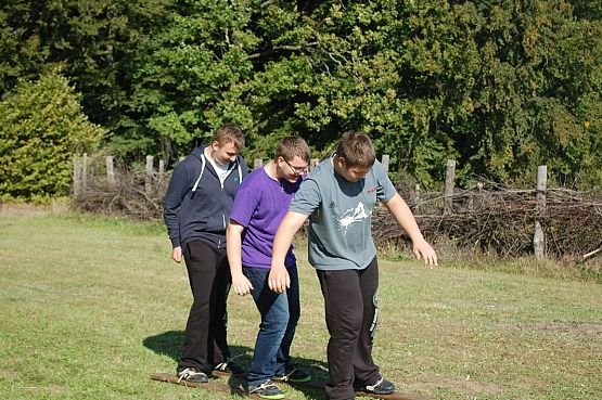 Grafika #12: Dzień życia w średniowiecznym obozie wojskowym - Święcino