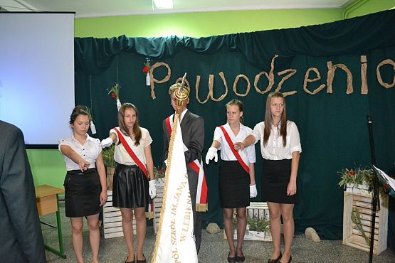 Grafika #1: Uroczyste zakończenie roku szkolnego 2013/2014