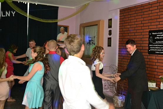 Grafika #1: BAL, CO SIĘ PAMIĘTA LATAMI!