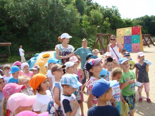 Grafika #2: Wycieczka zerówek do Władysławowa