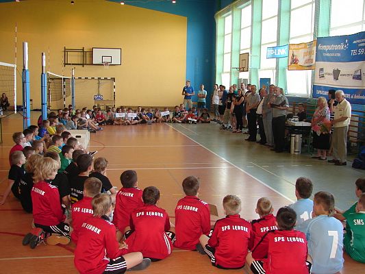 Grafika #11: SP 3 Sulechów wygrywa II Ogólnopolski Turniej Minipiłki Siatkowej Chłopców o Puchar Wójta Gminy Nowa Wieś Lęborska.