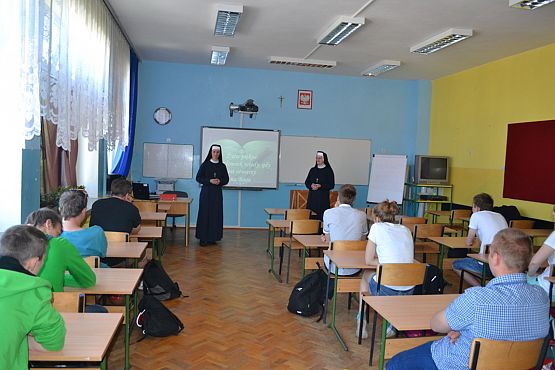 Grafika #1: Goście w Gimnazjum