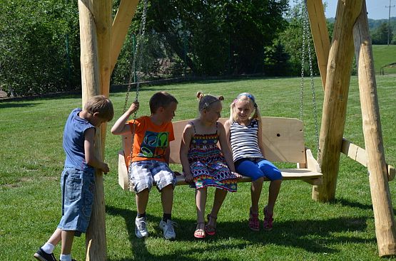 Grafika #5: Piknik klasy pierwszej