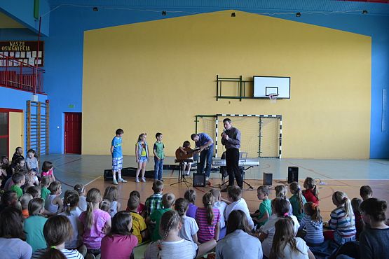 Grafika #4: Muzyka znowu zagościła w szkole