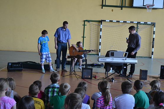 Grafika #3: Muzyka znowu zagościła w szkole