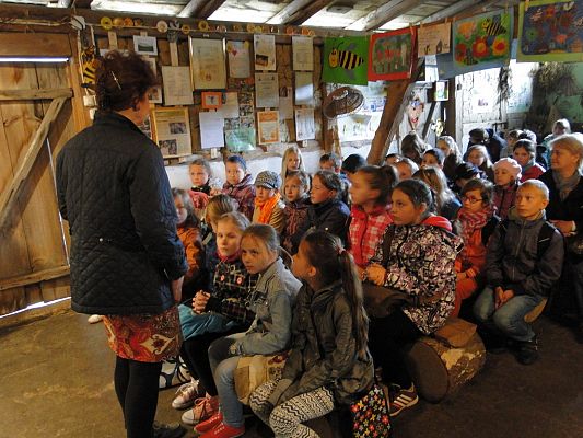 Grafika #0: Ciekawa lekcja języka kaszubskiego w Krzemienicy