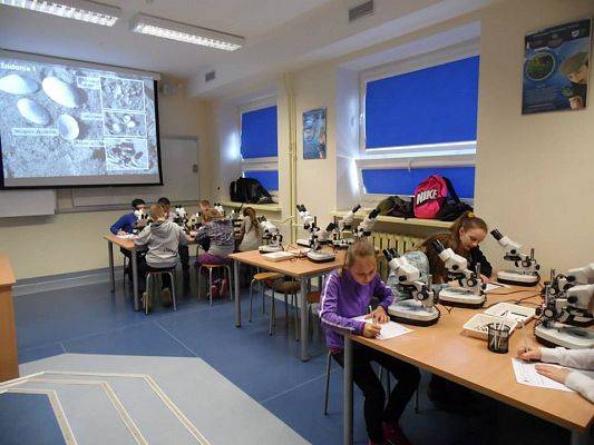 Grafika #0: Wycieczka czwartaków do Gdyni