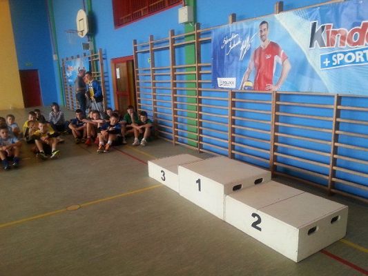 Grafika #6: IV Wojewódzki Turniej Mini Piłki Siatkowej Chłopców z cyklu "Kinder + sport" w kategorii "czwórki"