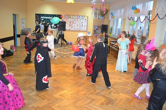 Grafika #2: Karnawał to czas radości i rozrywki