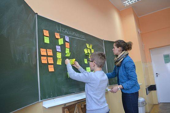 Grafika #4: Akcja profilaktyczna Kontakt – bus