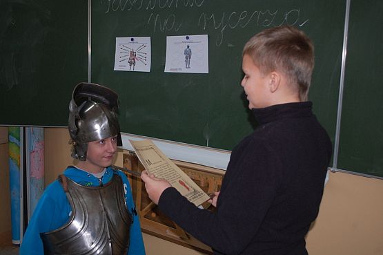 Grafika #1: Pasowanie na rycerza w naszej szkole