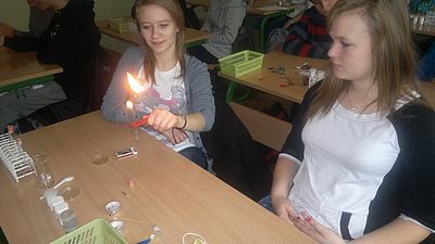 Grafika #2: Pokazy chemiczne