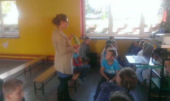 Grafika #0: Dzieci z Zespołu Szkól w Łebieniu przystąpiły do Ogólnopolskiego Programu "Śniadaniowa Drużyna"