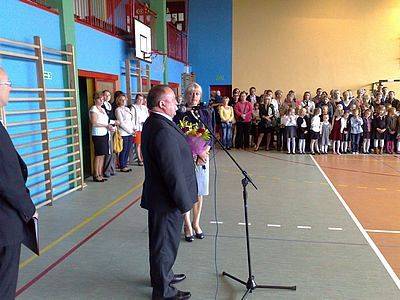 Grafika #1: Uroczyste rozpoczęcie roku szkolnego 2013/2014