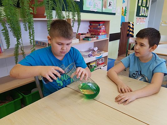 Grafika #29: Eksperymenty z wodą