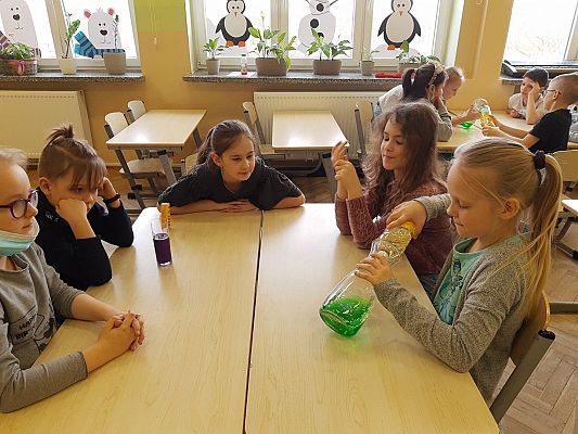 Grafika #19: Eksperymenty z wodą