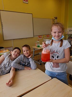 Grafika #9: Eksperymenty z wodą