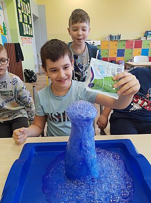 Grafika #24: Eksperymenty z wodą