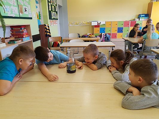 Grafika #32: Eksperymenty z wodą