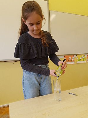 Grafika #8: Eksperymenty z wodą