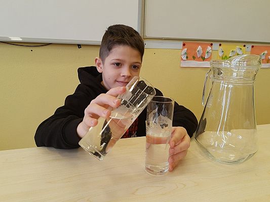 Grafika #0: Eksperymenty z wodą