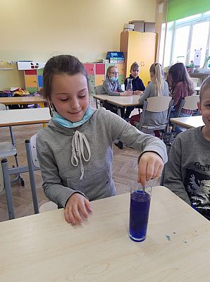 Grafika #7: Eksperymenty z wodą