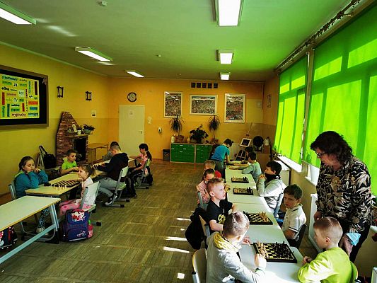 Grafika #0: GRAMY W SZACHY