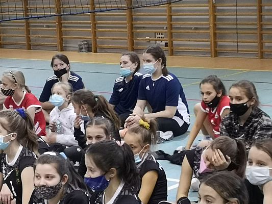 Grafika #4: Kolejny weekend na sportowo z minisiatkówką