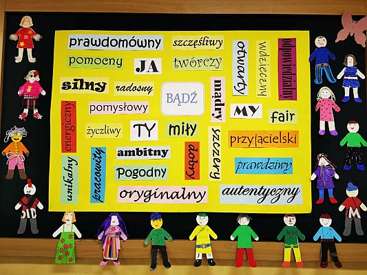 Grafika #15: KLASOWY POKAZ MODY