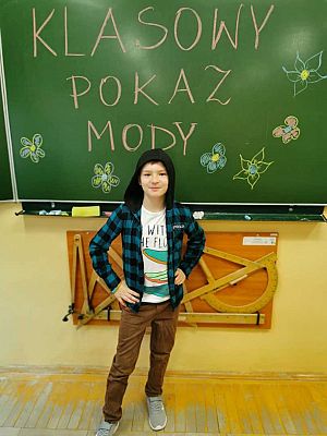 Grafika #4: KLASOWY POKAZ MODY