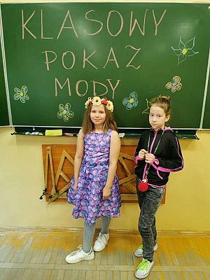 Grafika #12: KLASOWY POKAZ MODY