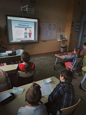 Grafika #21: LOGUJ SIĘ Z GŁOWĄ, CZYLI JAK BEZPIECZNIE KORZYSTAĆ Z INTERNETU