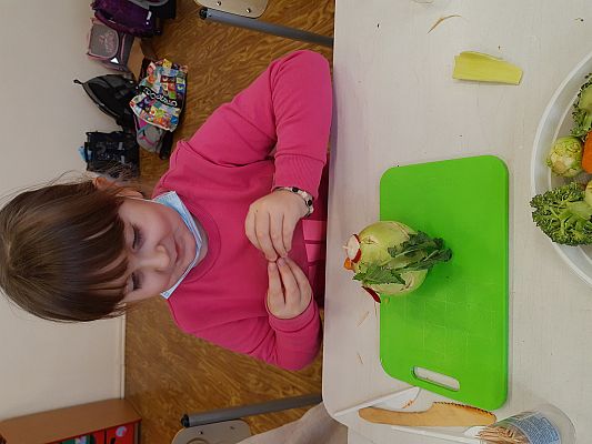 Grafika #25: Ufoludki - Kosmiczny Świat w klasie pierwszej