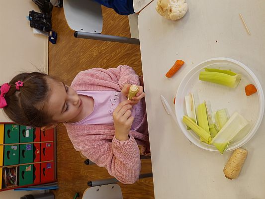 Grafika #33: Ufoludki - Kosmiczny Świat w klasie pierwszej