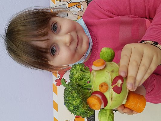 Grafika #3: Ufoludki - Kosmiczny Świat w klasie pierwszej